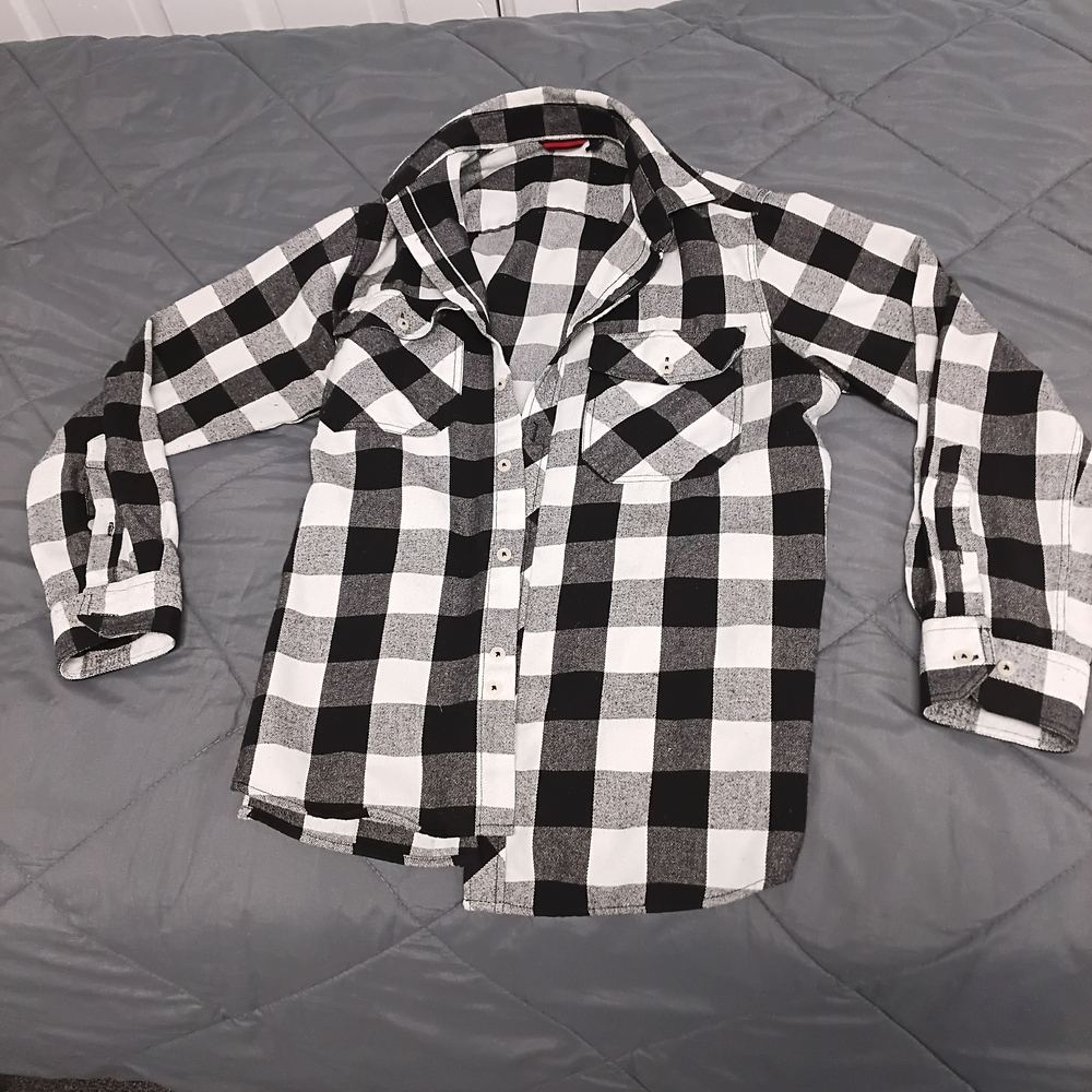 Black & White Buffalo Plaid Button-Front Shirt